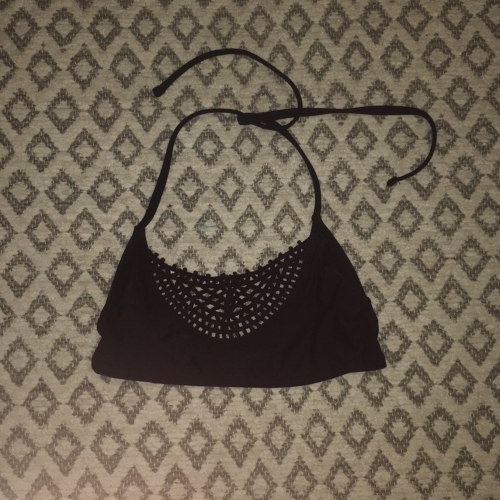 Super cute bikini top!